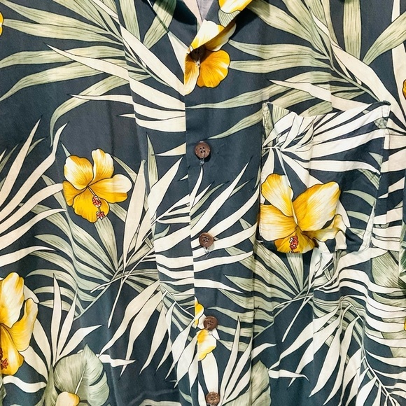 Vintage FZ Men’s Hawaiian Shirt Magnum PI Green Palms Floral Hibiscus MEDIUM🌴 - Picture 5 of 5